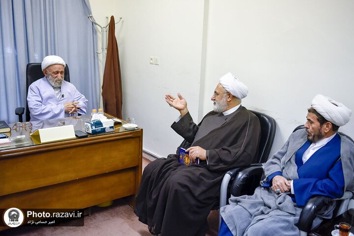 Photos: Members of Ayatollah Milani Congress meet with scholars, Grand Ayatollahs in Qom