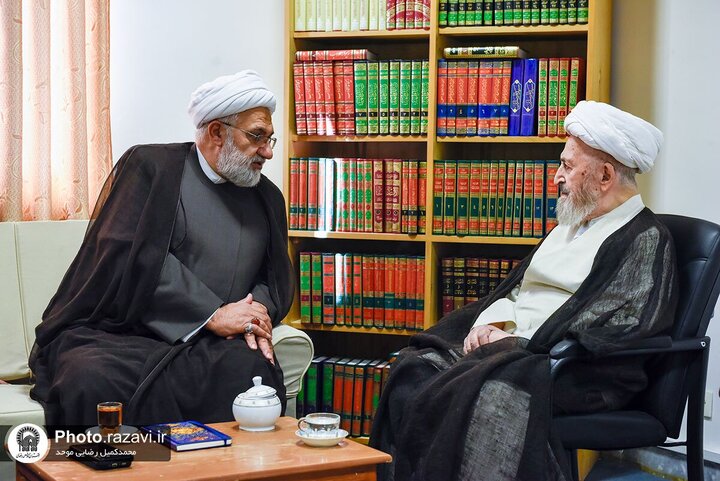 Photos: Members of Ayatollah Milani Congress meet with scholars, Grand Ayatollahs in Qom