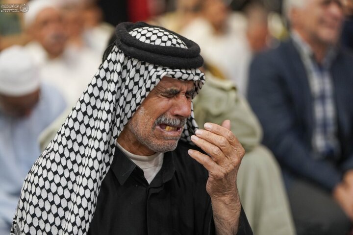 Informe fotográfico | Una asamblea de duelo en el el Santuario de Amir al-Mu'minin, Imam Ali (la paz sea con él) en la víspera del aniversario del martirio de la Excelencia Fátima al-Zahra (la paz sea con ella)