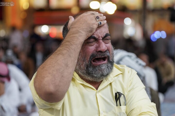 Informe fotográfico | Una asamblea de duelo en el el Santuario de Amir al-Mu'minin, Imam Ali (la paz sea con él) en la víspera del aniversario del martirio de la Excelencia Fátima al-Zahra (la paz sea con ella)