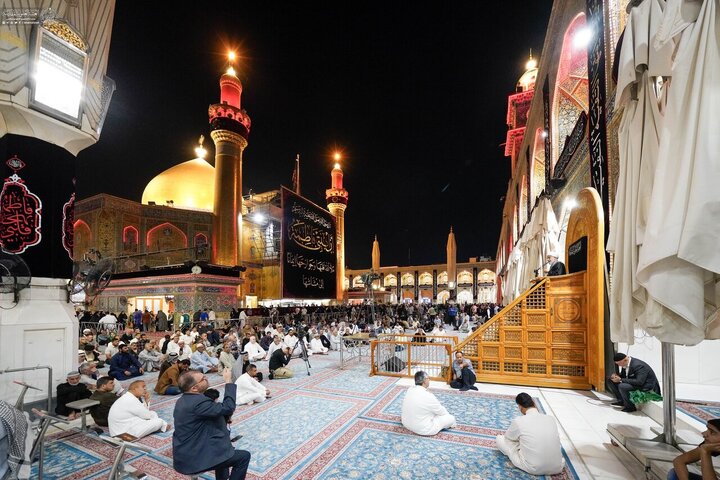 Informe fotográfico | Una asamblea de duelo en el el Santuario de Amir al-Mu'minin, Imam Ali (la paz sea con él) en la víspera del aniversario del martirio de la Excelencia Fátima al-Zahra (la paz sea con ella)