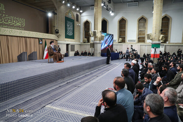 دیدار دانش‌آموزان و دانشجویان با رهبر انقلاب