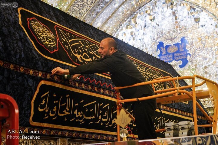 حرمِ مطہر امیرالمؤمنین(ع) حضرت فاطمہ زہرا(س) کی شہادت پر غم و سوگ کے رنگ میں ڈھل گیا