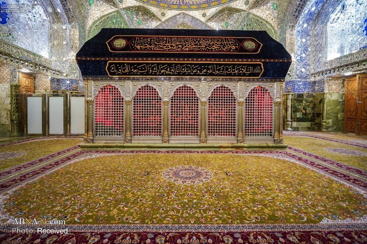 حرمِ مطہر امیرالمؤمنین(ع) حضرت فاطمہ زہرا(س) کی شہادت پر غم و سوگ کے رنگ میں ڈھل گیا