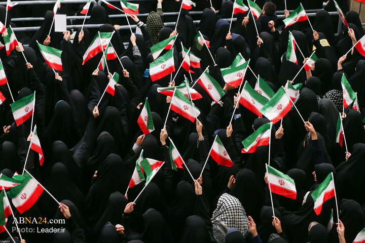 Foto / Öğrencilerin İslam İnkılap Lideriyle Görüşmesinde Seçilmiş Fotoğraf Kareleri