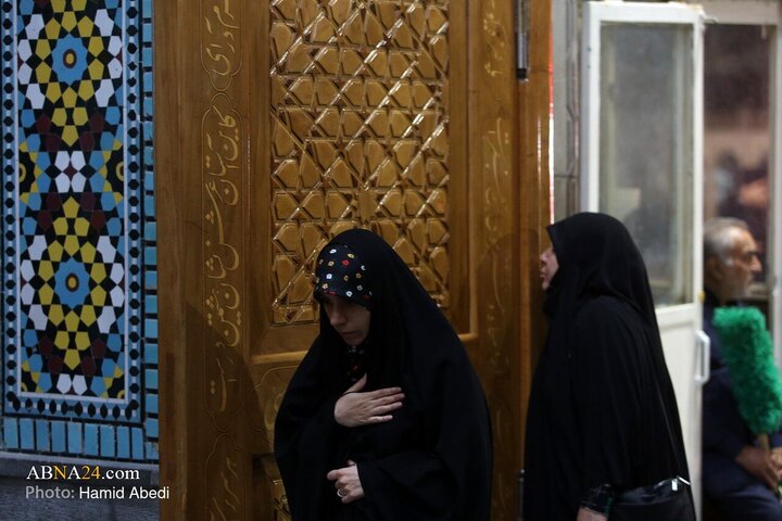 " Rapora Wêneyan | Rewşa û hestên ziyarêtgehê ya Xatûnê Ahlê Beytê li şeva şehadeta Hazretê Zehrayê (s.x)"