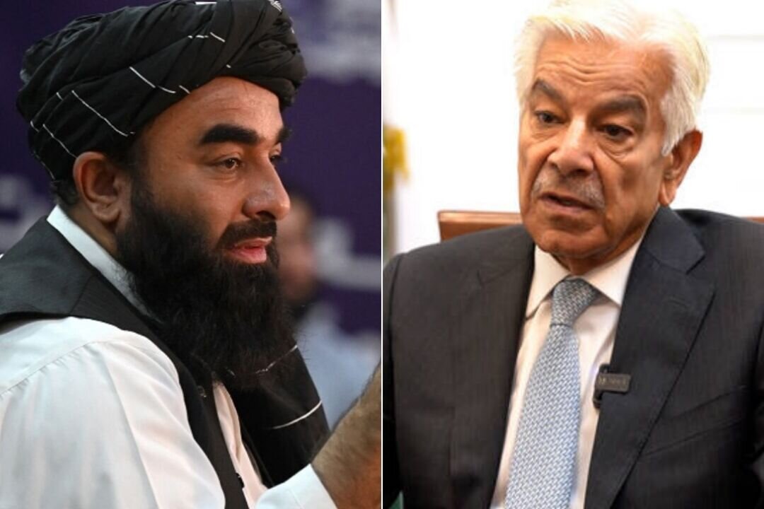 پاکستانی وزیرِ دفاع کا طالبان کے ترجمان پر رد عمل سامنے آگیا