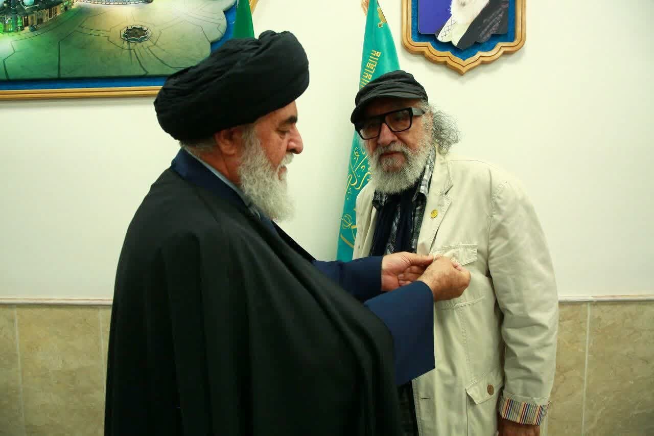 بازیگر پیشکسوت سینما، خادم افتخاری مسجد جمکران شد