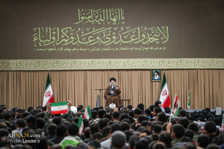 Rapora wêneyan | Hevpeyvîna xwendekarên dibistan û zanîngehan bi Rehberê e Giranqedr Şoreşê ra