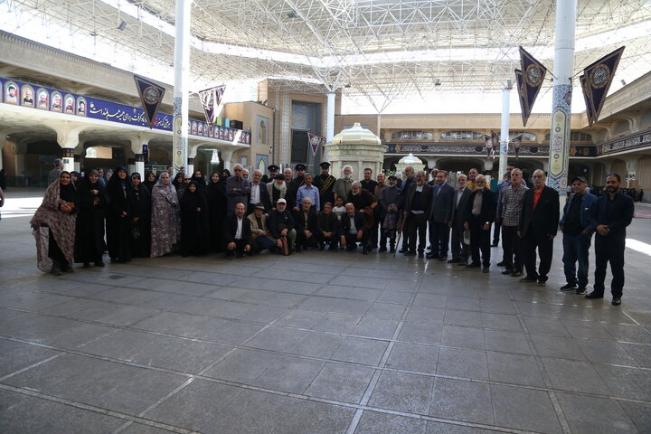Photos: Iranian artists visit Hazrat Masoumeh holy shrine