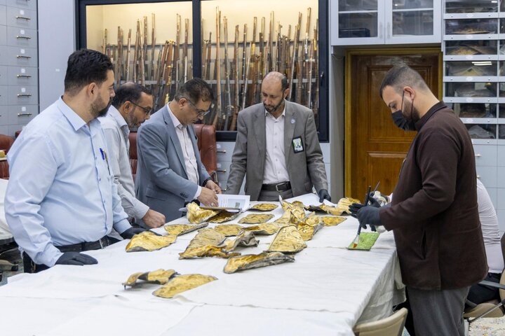 متحف الكفيل ينجز أعمال الصيانة والترميم لمقتنيات العتبة العسكرية المقدسة