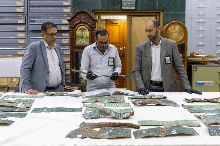 متحف الكفيل ينجز أعمال الصيانة والترميم لمقتنيات العتبة العسكرية المقدسة