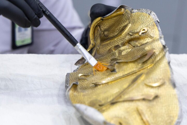 متحف الكفيل ينجز أعمال الصيانة والترميم لمقتنيات العتبة العسكرية المقدسة