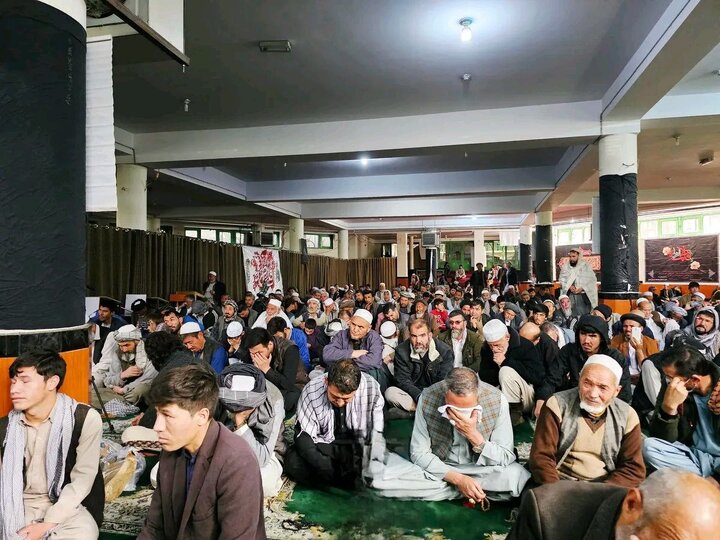 কাবুলে পাবলিক তাকিয়ে খানায় হযরত ফাতেমা যাহরা (সা.আ.)-এর শাহাদাত স্মরনে শোক অনুষ্ঠান+ছবি।