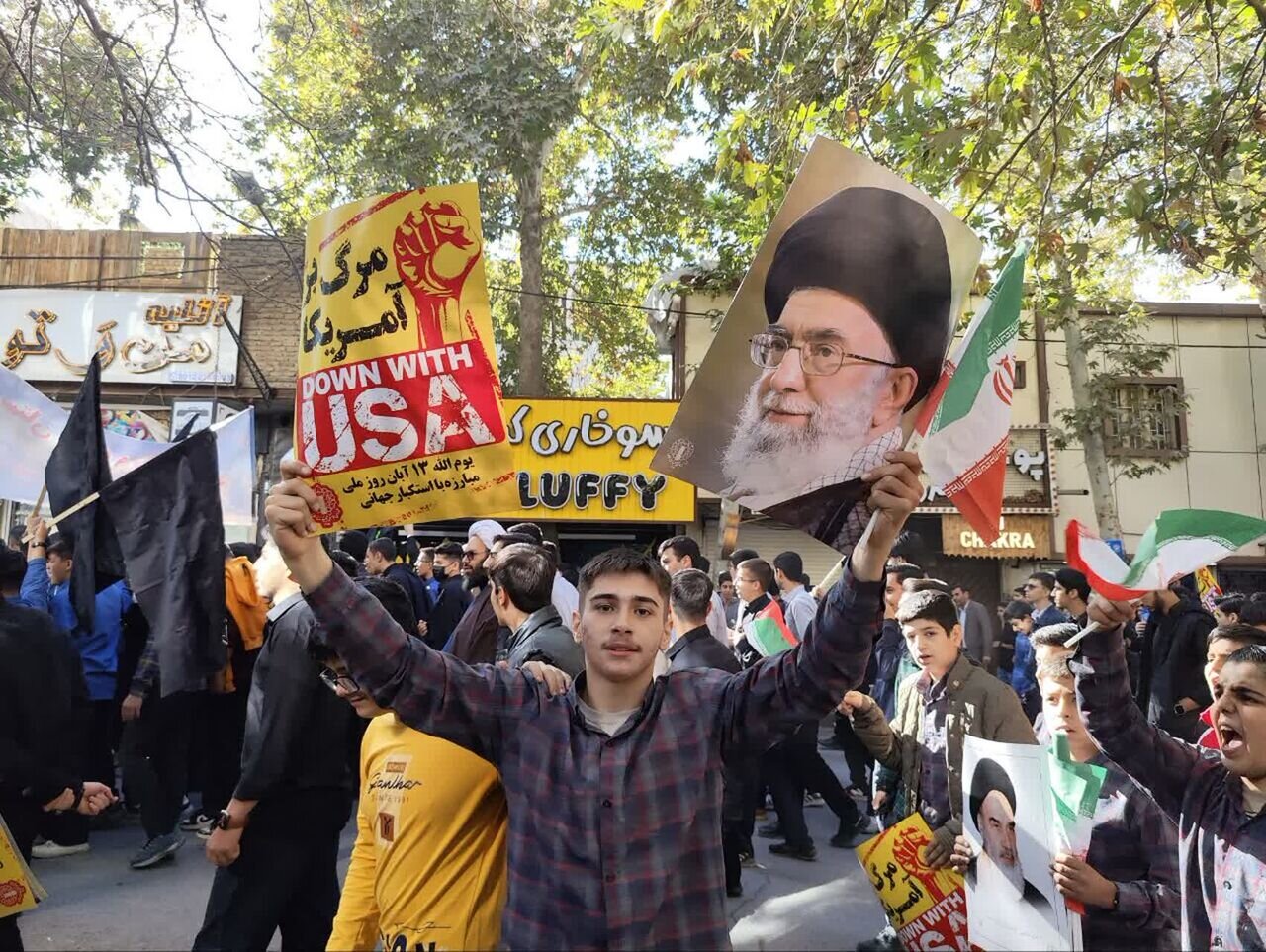 Iranians mark Student Day with mass rallies against U.S. imperialism