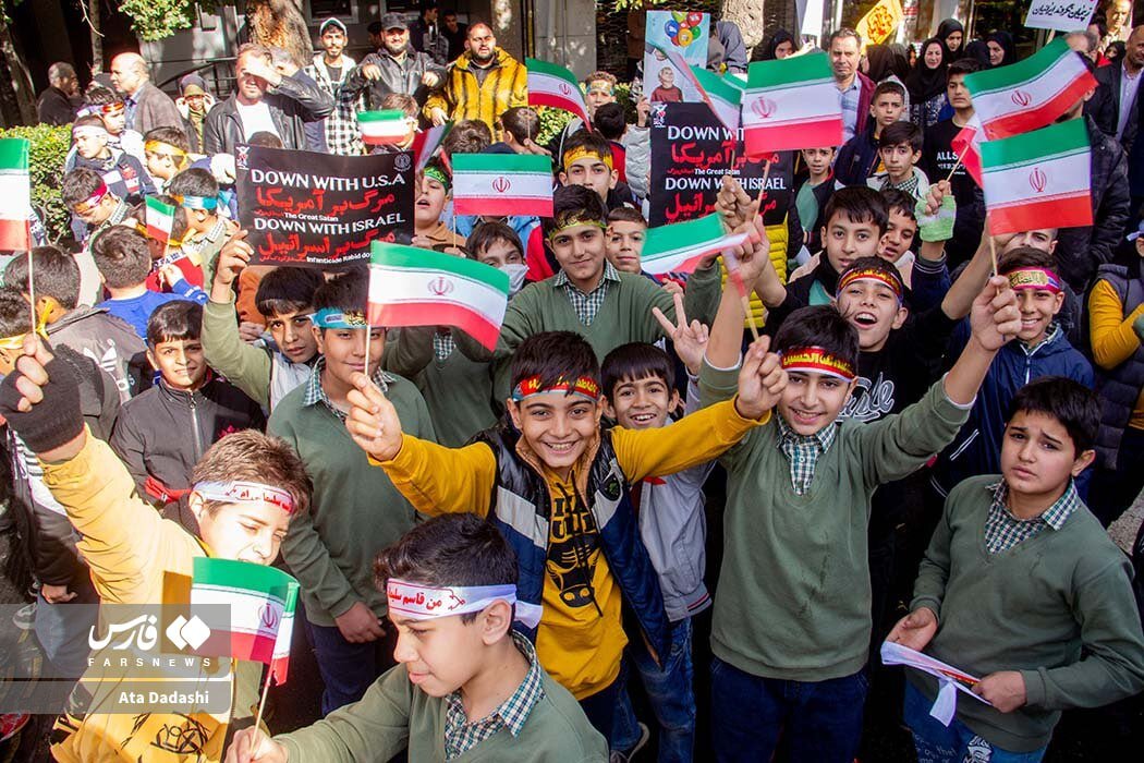 Maandamano ya Siku ya Mwenyezi Mungu – 13 Aban yafanyika kwa Hamasa kubwa Mjini Tabriz