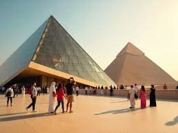 + Video Ang pagbubukas ng Grand Ehiptong Museum sa tabi ng mga piramide ng Giza sa Cairo
