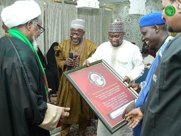Sheikh Zakzaky: Unite-live in peace; Christians not to be called pagans; their name in Qur’an is 'People of the Book'