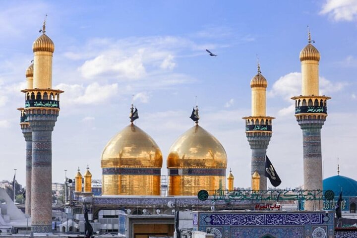 Informe fotográfico | El Departamento de Fabricación de Ventanas realiza trabajos de mantenimiento en la reja del santuario de los imanes al-Yawadayn (PB)