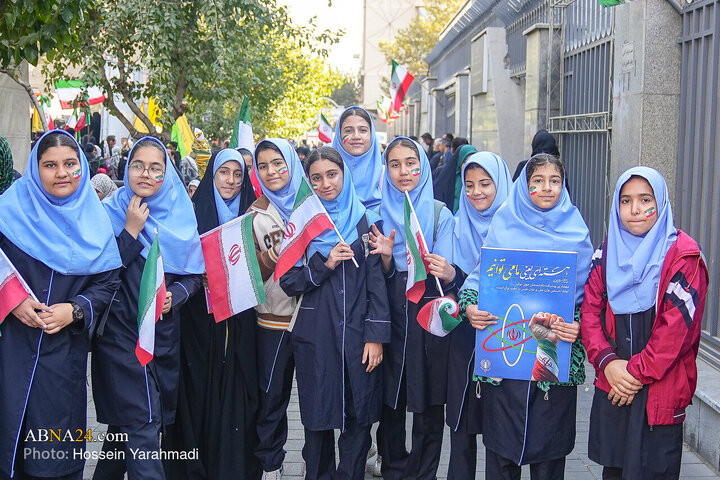 Photos: People of Tehran rally to mark US Embassy takeover anniversary