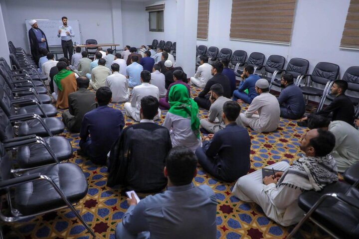 تقرير مصور/ اختتام دورة قرآنية في التلاوة لطلبة العلوم الدينية في النجف الأشرف