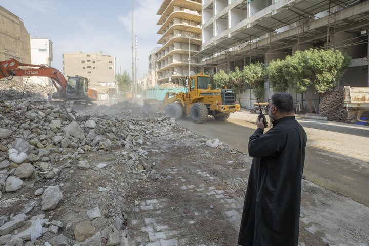 استمرار عمليات هدم الأبنية المحيطة بمرقد أبي الفضل العباس (عليه السلام)
