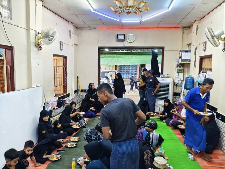 ပြည် ရှီအဟ် အေမာမ်ဘာရာ ၏ မဂျ်လစ်စေ ဟဇရသ် ဖွာတွေမဟ် ဇဲဟ်ရာ (စ.အ)   ၏ မြင်ကွင်း ။ ။ Photos