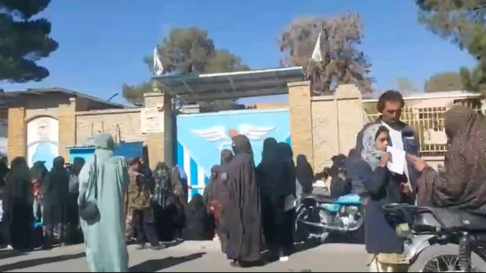 ممنوعیت ورود زنان بدون برقع به بیمارستان هرات از سوی طالبان