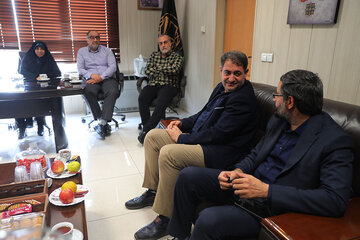 Wakurugenzi Wakuu wa Mashirika ya Habari “ABNA” na “Taqrib”; Katika Mkutano wa  Kuimarisha Ushirikiano wa Vyombo vya Habari katika Mazungumzo ya Umoja