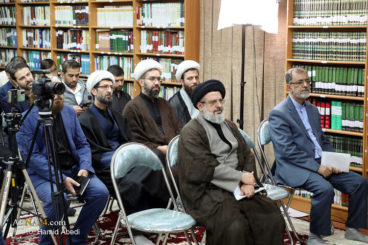 Photos: Ceremony honoring winners of “At Time of Arbaeen Campaign" held in Qom