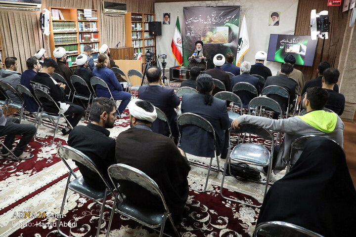 Photos: Ceremony honoring winners of “At Time of Arbaeen Campaign" held in Qom