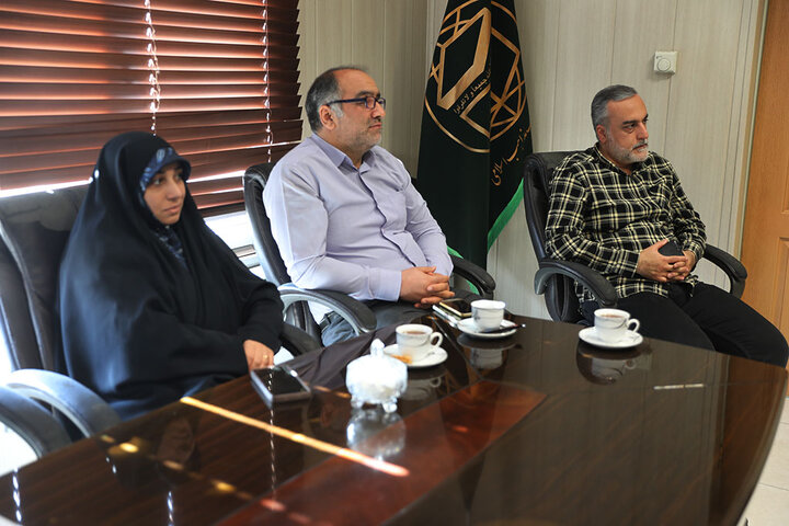 عکس خبری؛ دیدار مدیران عامل خبرگزاری‌های «ابنا» و «تقریب» با محوریت هم‌افزایی رسانه‌ای در گفتمان وحدت