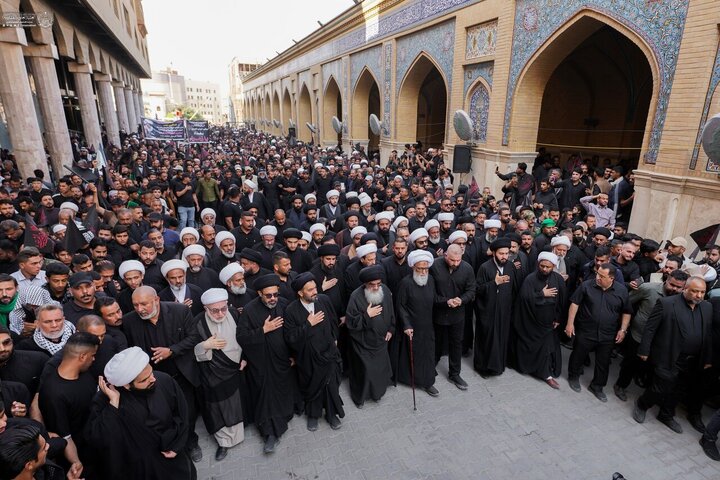 تقرير مصور/ مشاركة واسعة في إحياء ذكرى استشهاد السيدة "فاطمة الزهراء" (ع) بمدينة النجف الأشرف