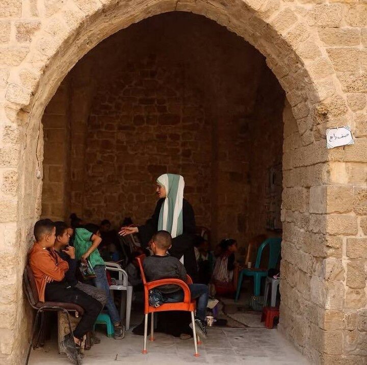 أطفال غزة يعودون تدريجيًا إلى مقاعد الدراسة بعد وقف إطلاق النار