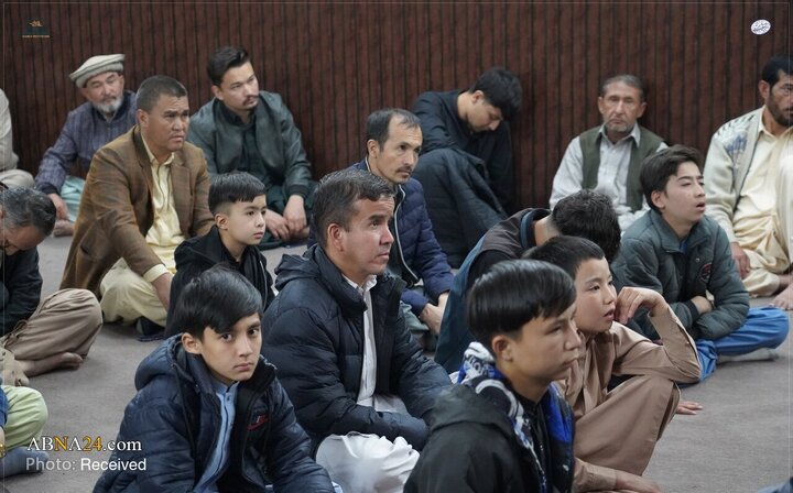 تصاویر | محفل عزای شیعیان هزاره در حسینیه علی بن ابی‌طالب کویته، پاکستان در ایام فاطمیه