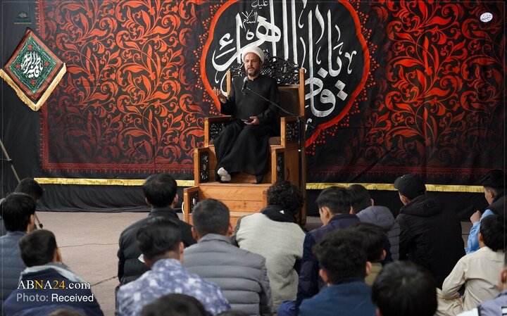 تصاویر | محفل عزای شیعیان هزاره در حسینیه علی بن ابی‌طالب کویته، پاکستان در ایام فاطمیه