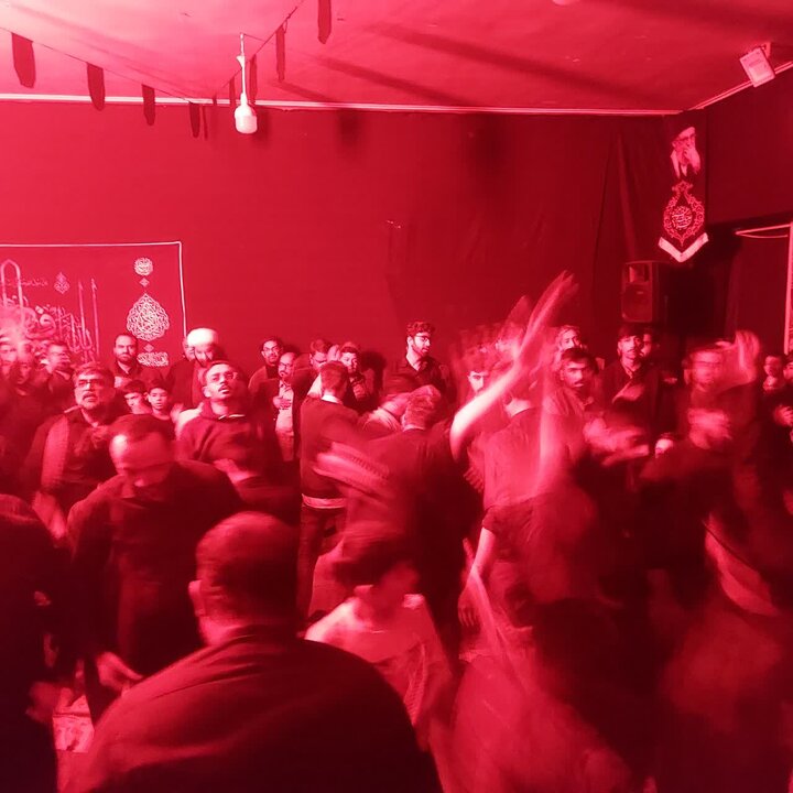 مؤسسه الصادق میزبان اردو زبانان عزادار حضرت زهرا(س) در شهر قم