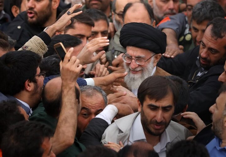 لزوم هم افقی مردم و جامعه با منظومه فکری حاکم فقیه