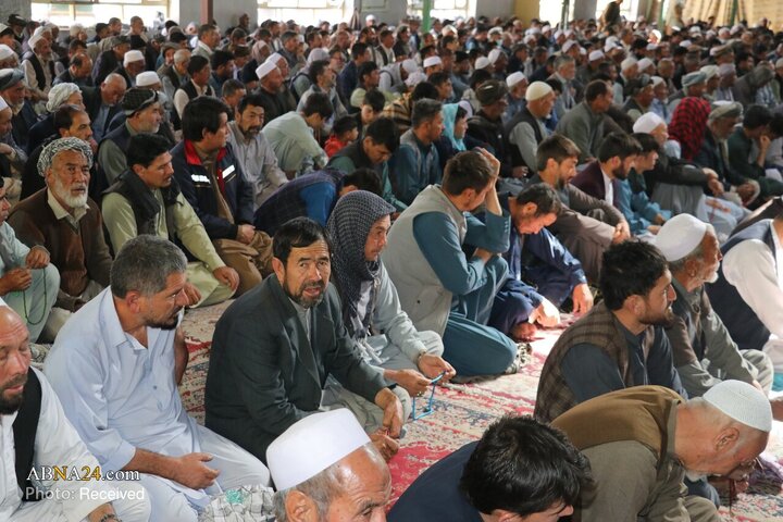 ကာဘူးလ်မြို့ အနောက်ဘက် တွင်  ရှီအဟ် မွတ်စလင်မ်များ၏ သောကြာနမာဇ် ပုံရိပ်များ ။ ။ Photos