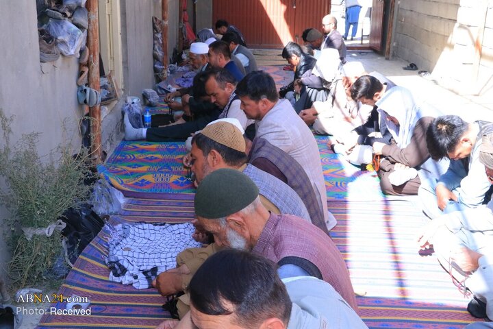 ကာဘူးလ်မြို့ အနောက်ဘက် တွင်  ရှီအဟ် မွတ်စလင်မ်များ၏ သောကြာနမာဇ် ပုံရိပ်များ ။ ။ Photos