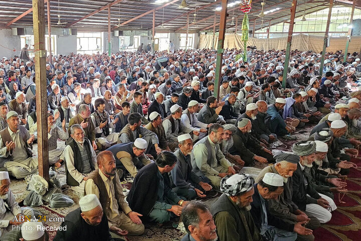 ကာဘူးလ်မြို့ အနောက်ဘက် တွင်  ရှီအဟ် မွတ်စလင်မ်များ၏ သောကြာနမာဇ် ပုံရိပ်များ ။ ။ Photos