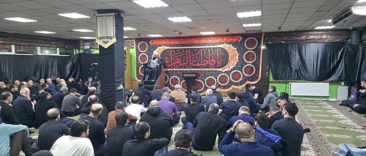 تقرير مصور/ ذكرى استشهاد السيدة الزهراء في حسينية السجادية بالعاصمة الروسية