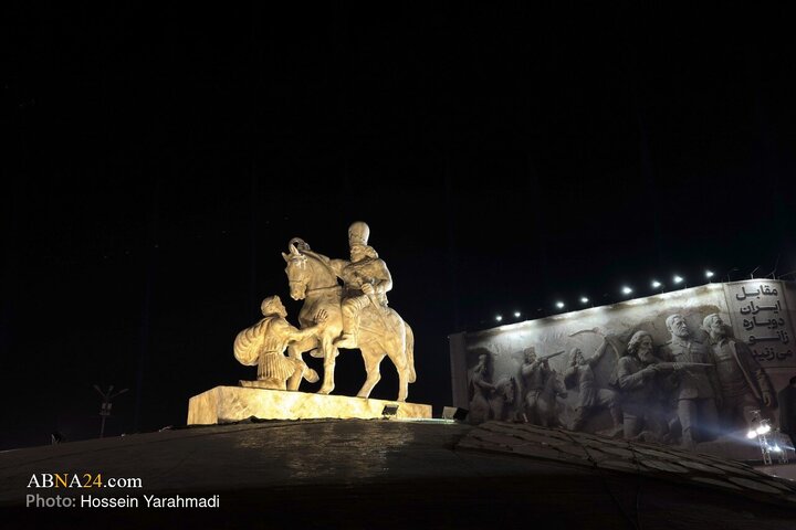 Photos: Unveiling of statue of "Those who kneel before Iran"