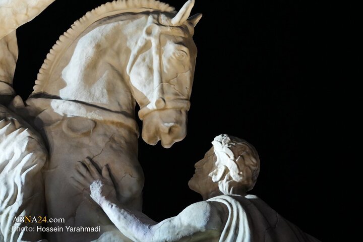 Photos: Unveiling of statue of "Those who kneel before Iran"
