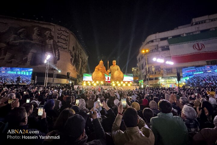 Photos: Unveiling of statue of "Those who kneel before Iran"