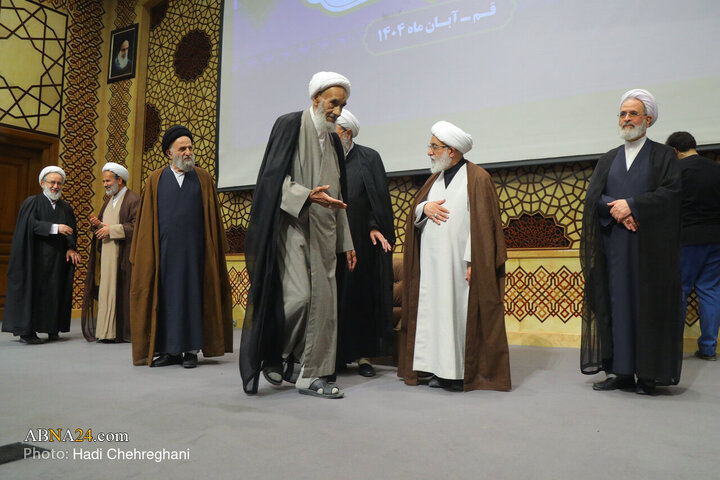 Photos: Conference of higher levels professors of Qom Seminary