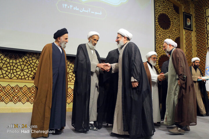 Photos: Conference of higher levels professors of Qom Seminary