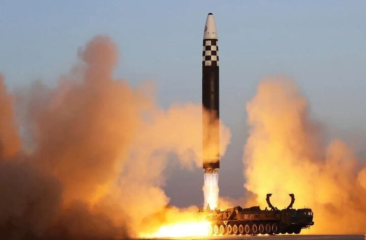 South Korea Kinondena ang Pagpapakawala ng Ballistic Missile ng North Korea