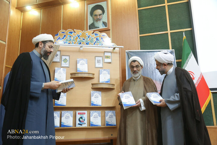 همایش ملی «مدیریت تراز انقلاب اسلامی در اندیشه و سیره آیت‌الله‌العظمی خامنه‌ای» با حضور اندیشمندان، اساتید حوزه و دانشگاه، دانشجویان و پژوهشگران در دانشگاه معارف اسلامی قم برگزار شد.