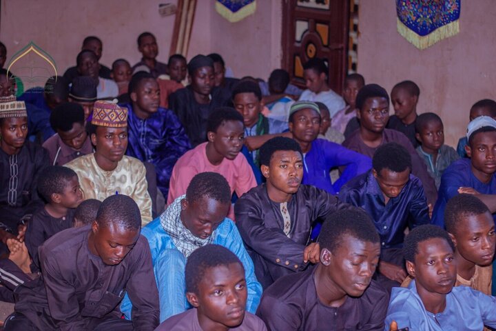 নাইজেরিয়ার কাদুনায় হযরত ফাতেমা যাহরা (সা.আ.)-এর শাহাদাতের স্মরণে শোকানুষ্ঠান অনুষ্ঠিত হয়+ছবি।